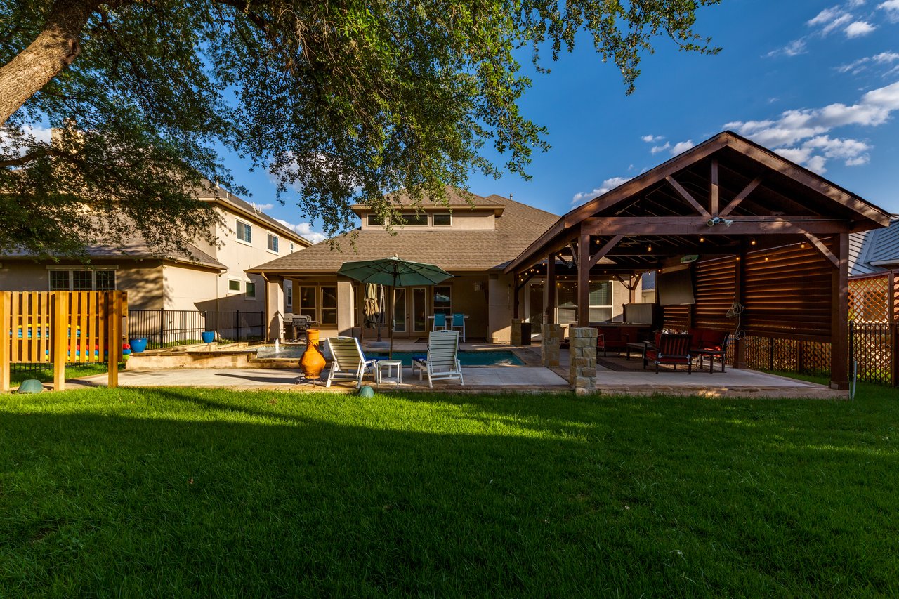2319 Dunmore Hill