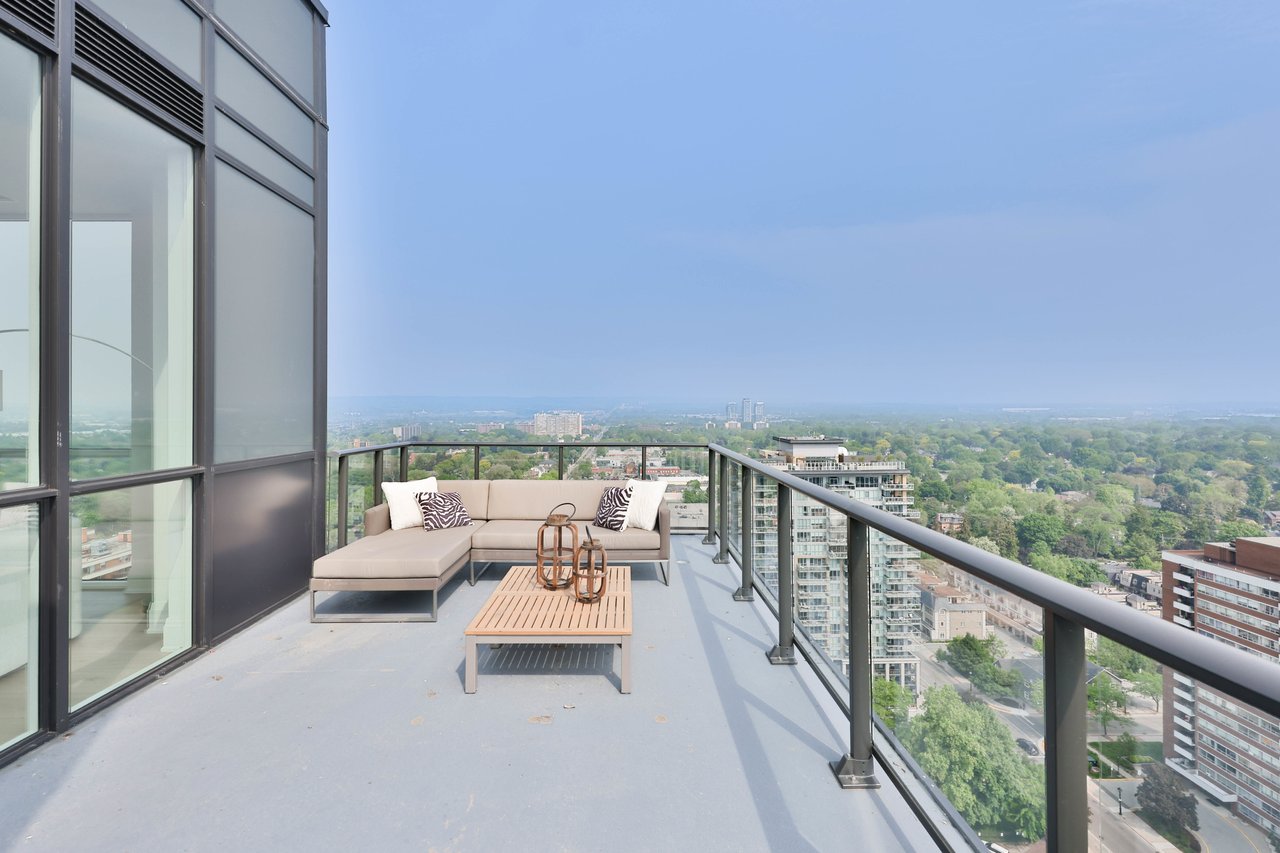 2201-2007 JAMES Street, Burlington