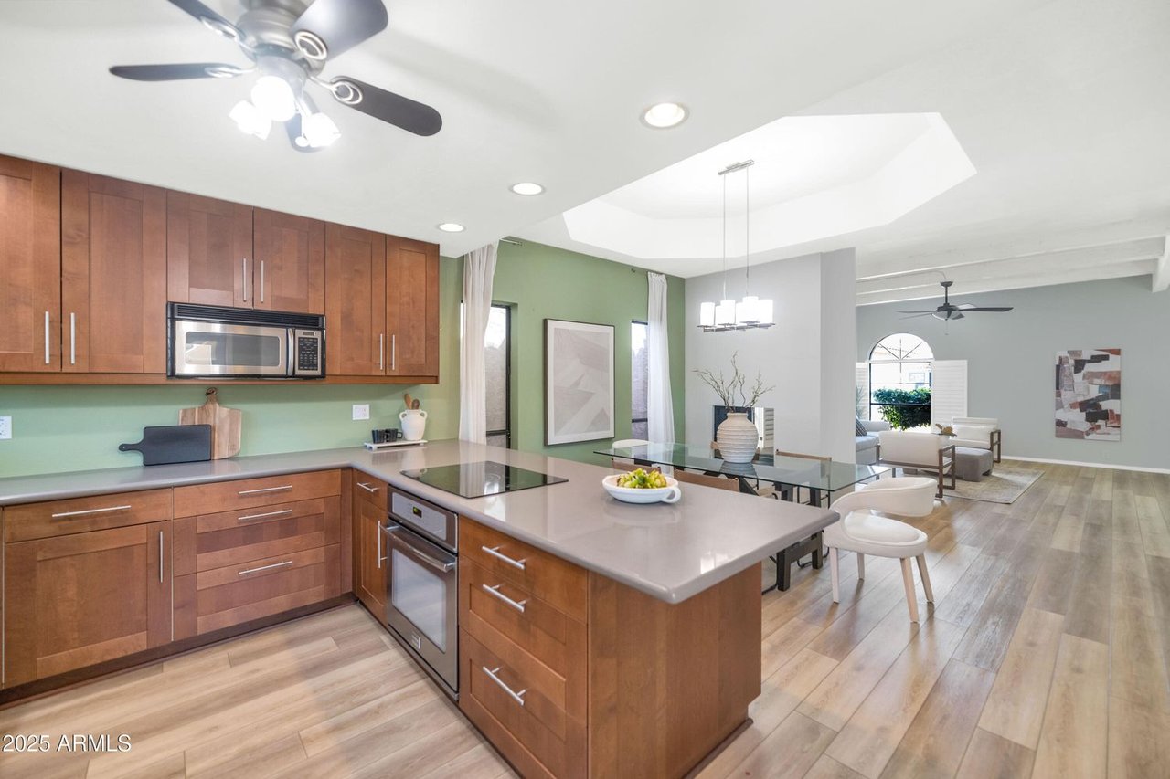 7917 E Cactus Wren Rd