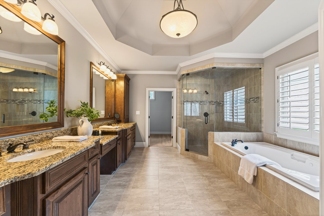 16750 Quayside Drive