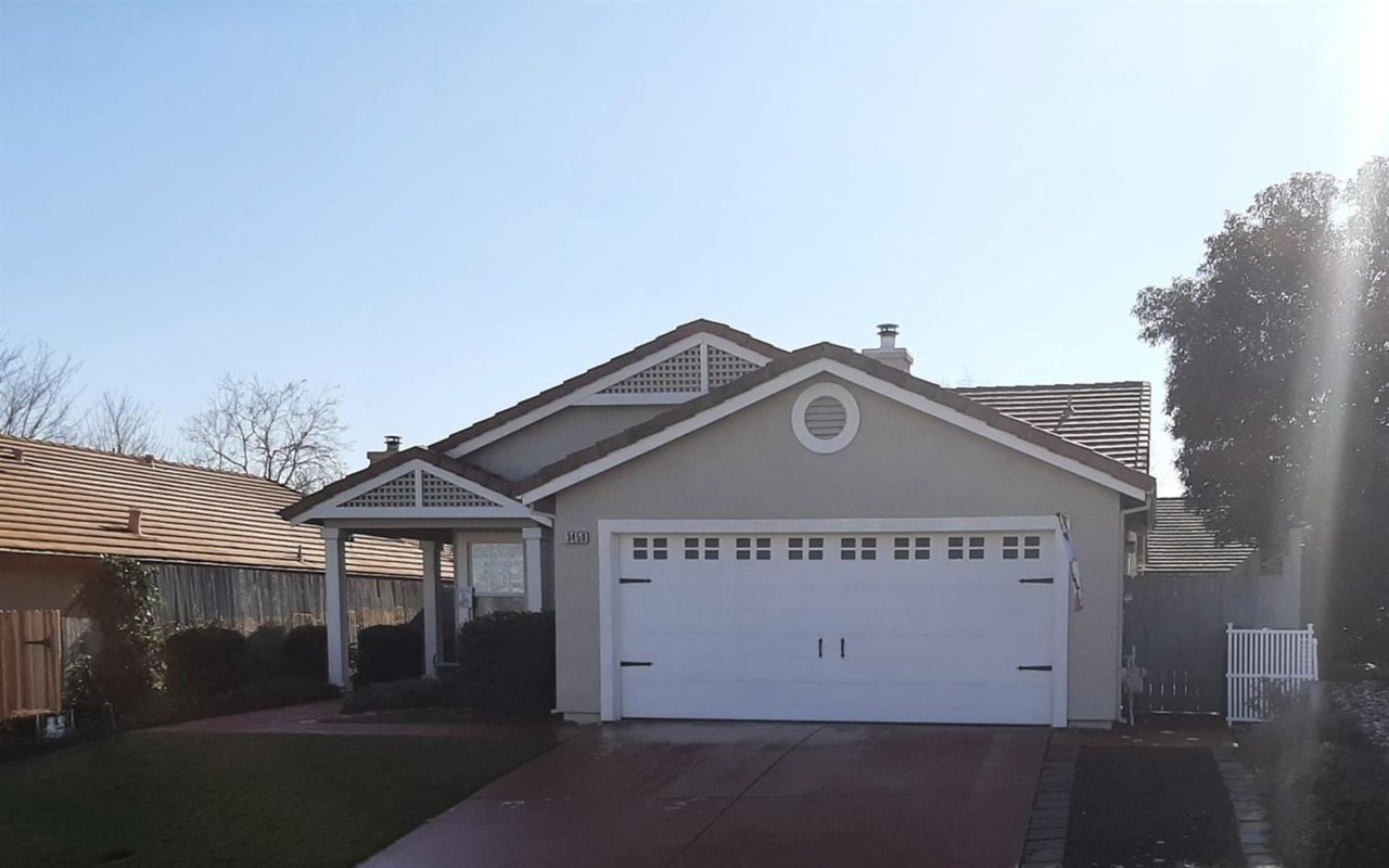 3450 Alder Canyon Way