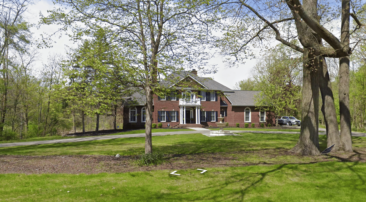 4010 River Cove