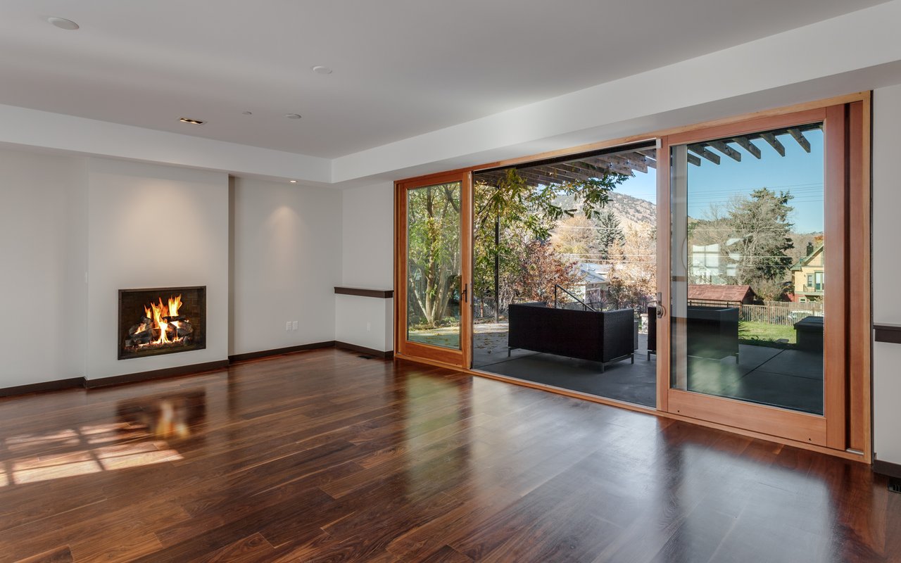 437 University Avenue