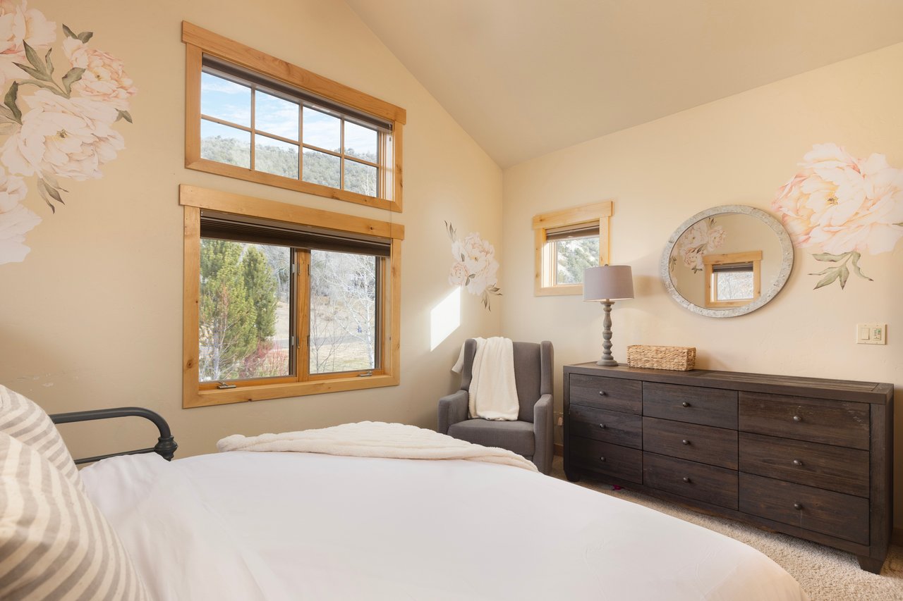 Historic Cerise Ranch Retreat with Stunning Mountain Views