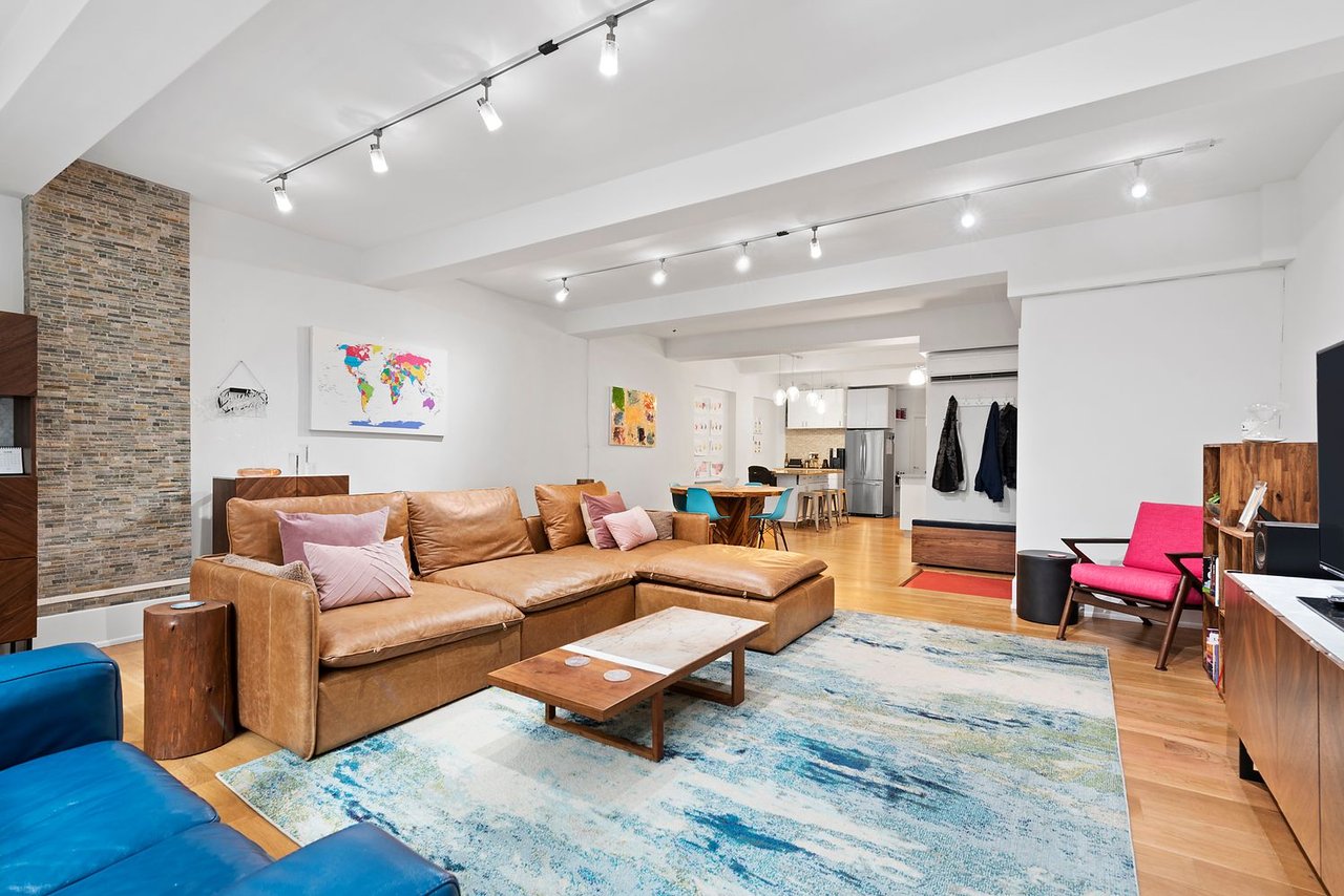 215 West 29th St, #6