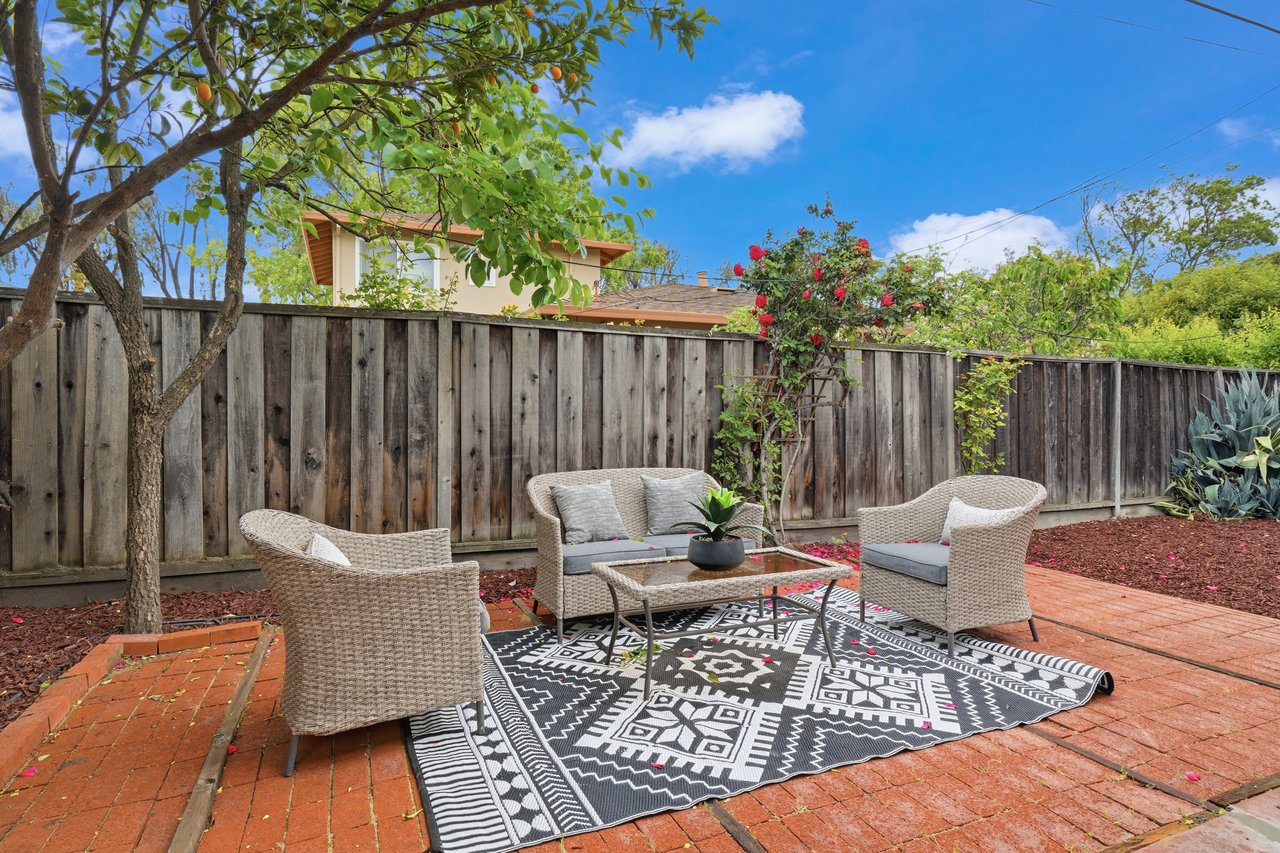 3240 Santa Maria Avenue