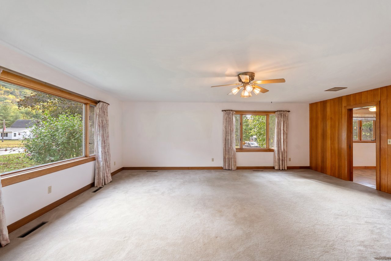 9692 Highland Ave, Dansville