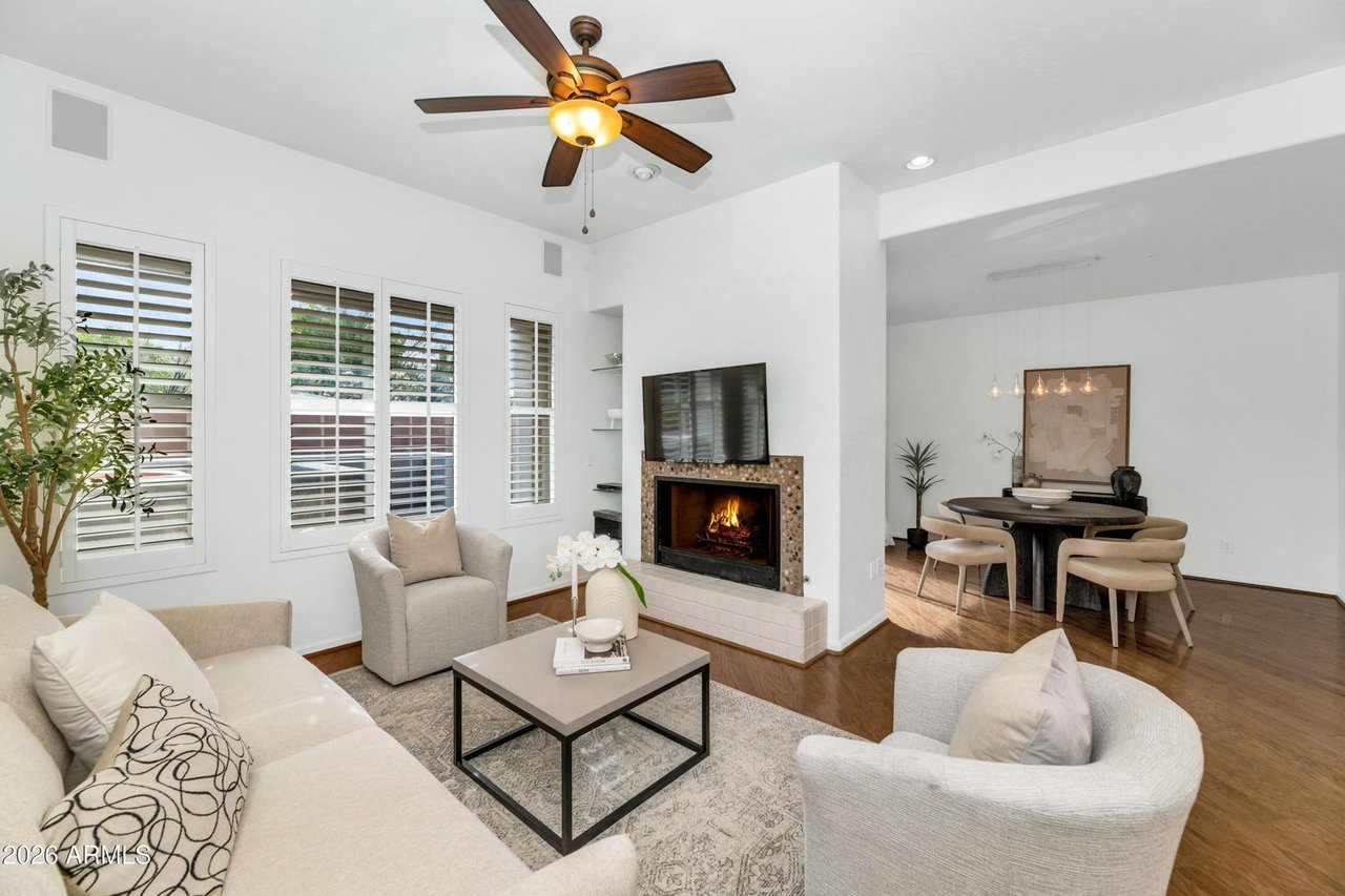 20802 N GRAYHAWK Drive 1003