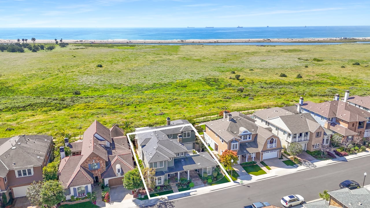 4492 Oceanridge Dr, Huntington Beach
