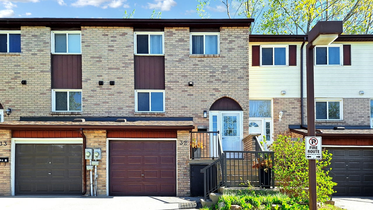 52 Adelaide Street Unit:32
