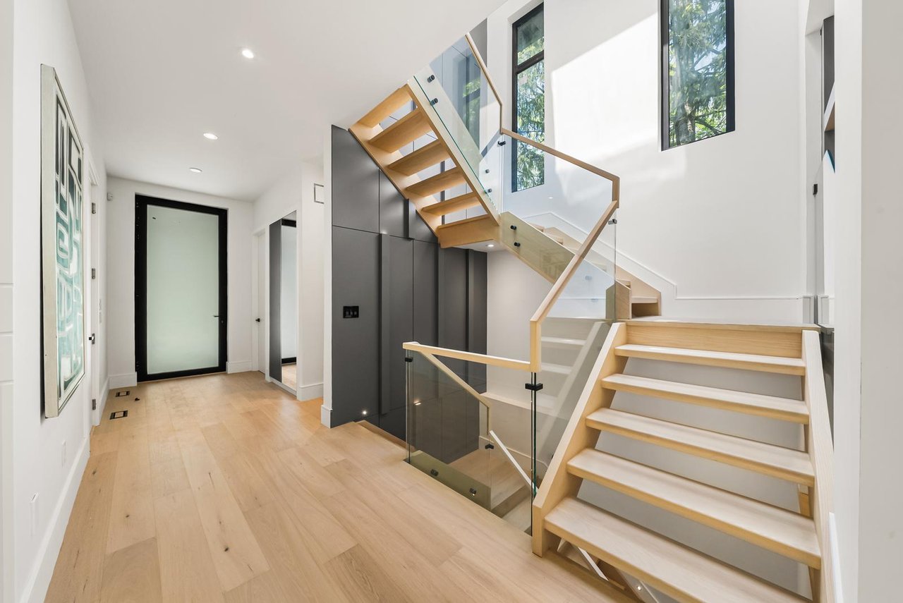 1209 Canterbury Rd