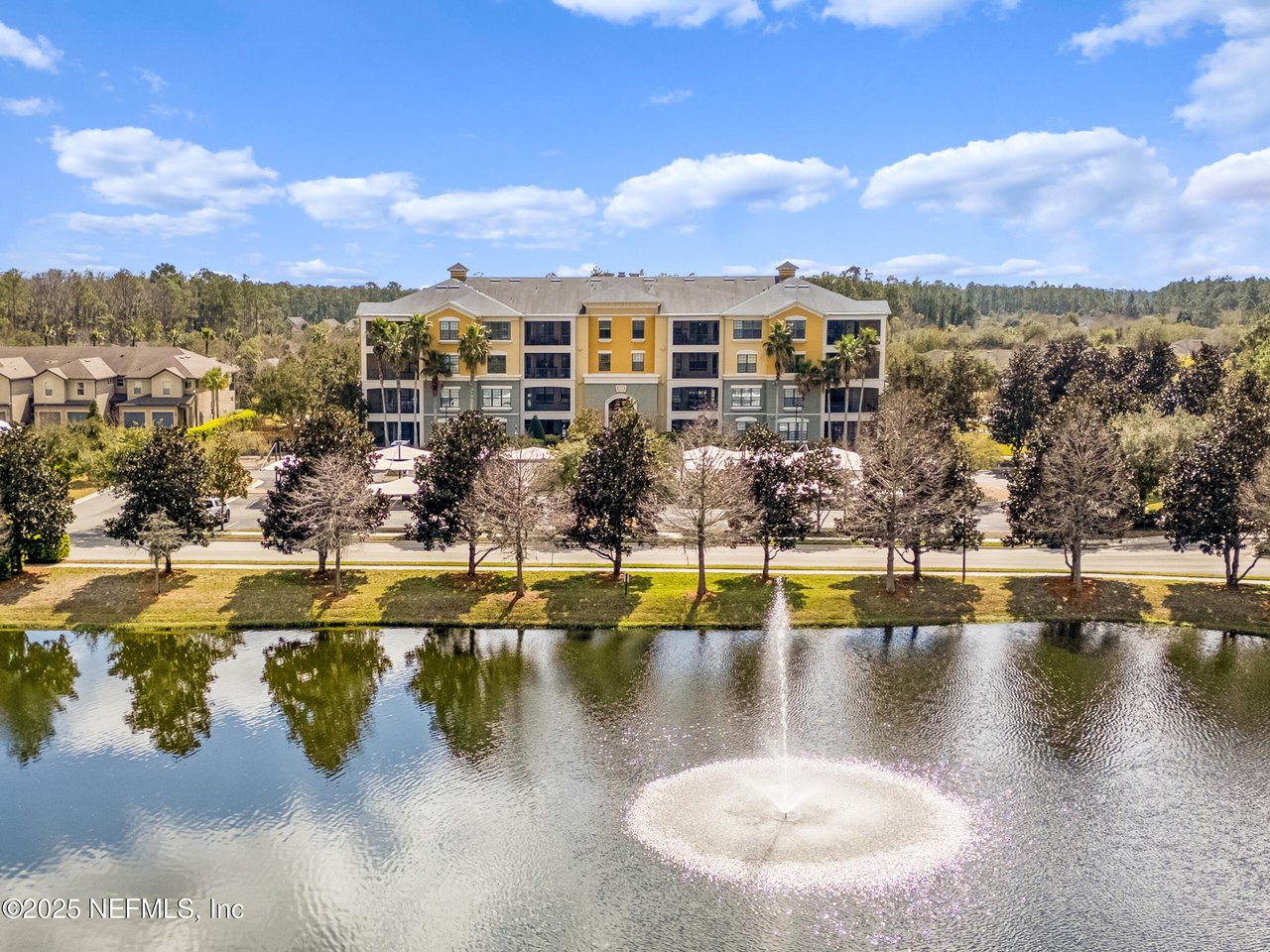 192 ORCHARD PASS Avenue 536- CORNER UNIT