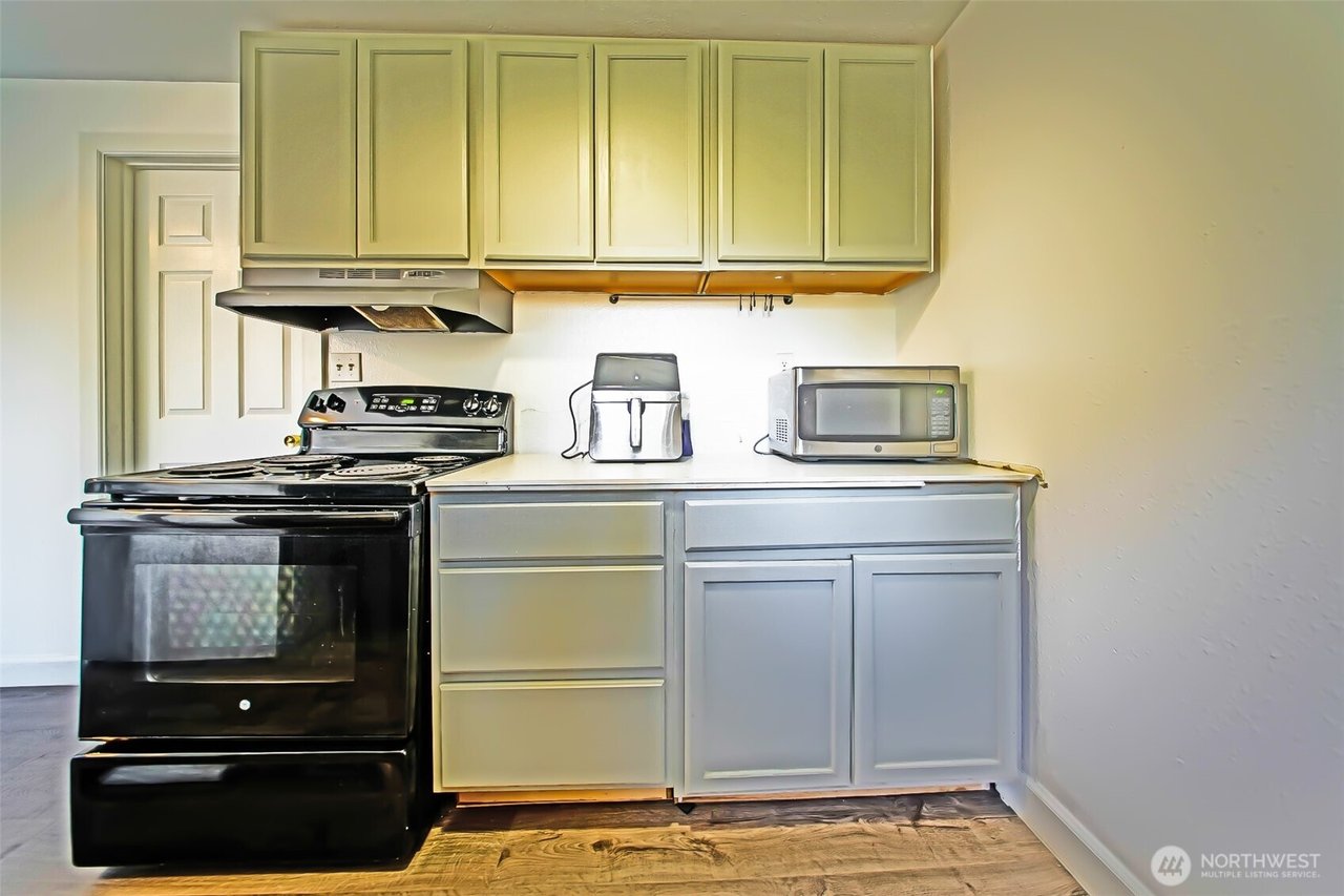 513 E 78th Street, Tacoma