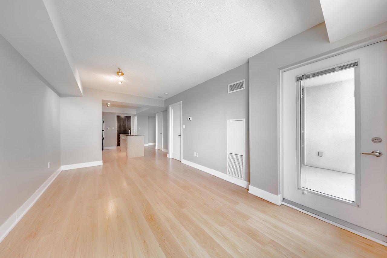 20 Blue Jays Way Unit 1705