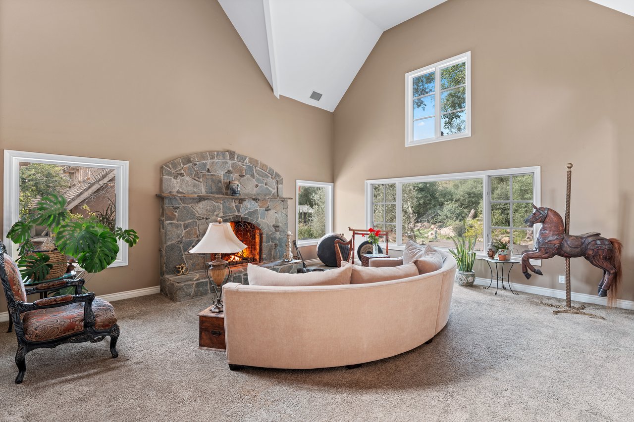 39455 Avenida La Cresta
