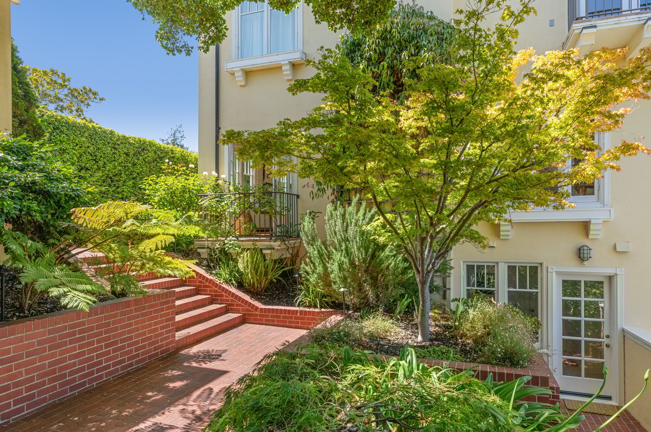 Iconic Belvedere View Estate