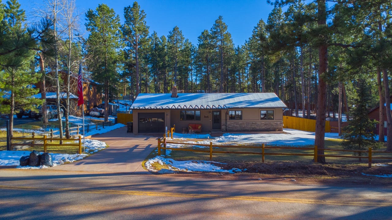 607 W Lovell Gulch Road