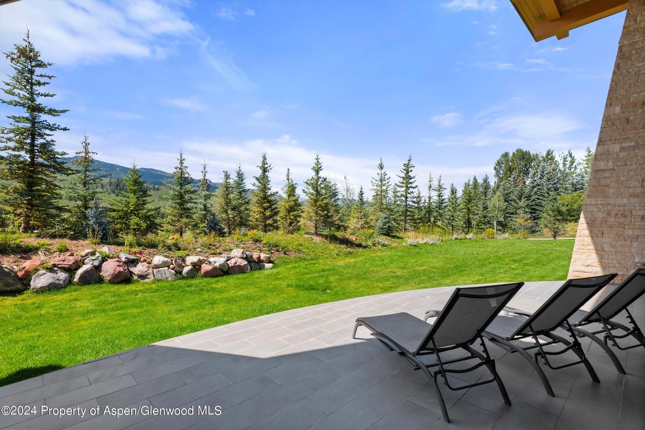 1422 W Buttermilk Road