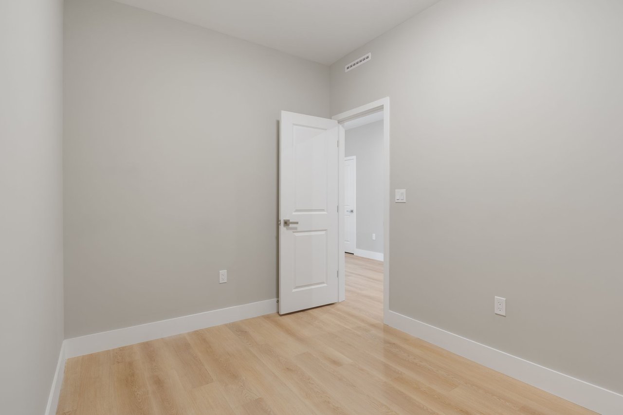 298 Main Street, 2C