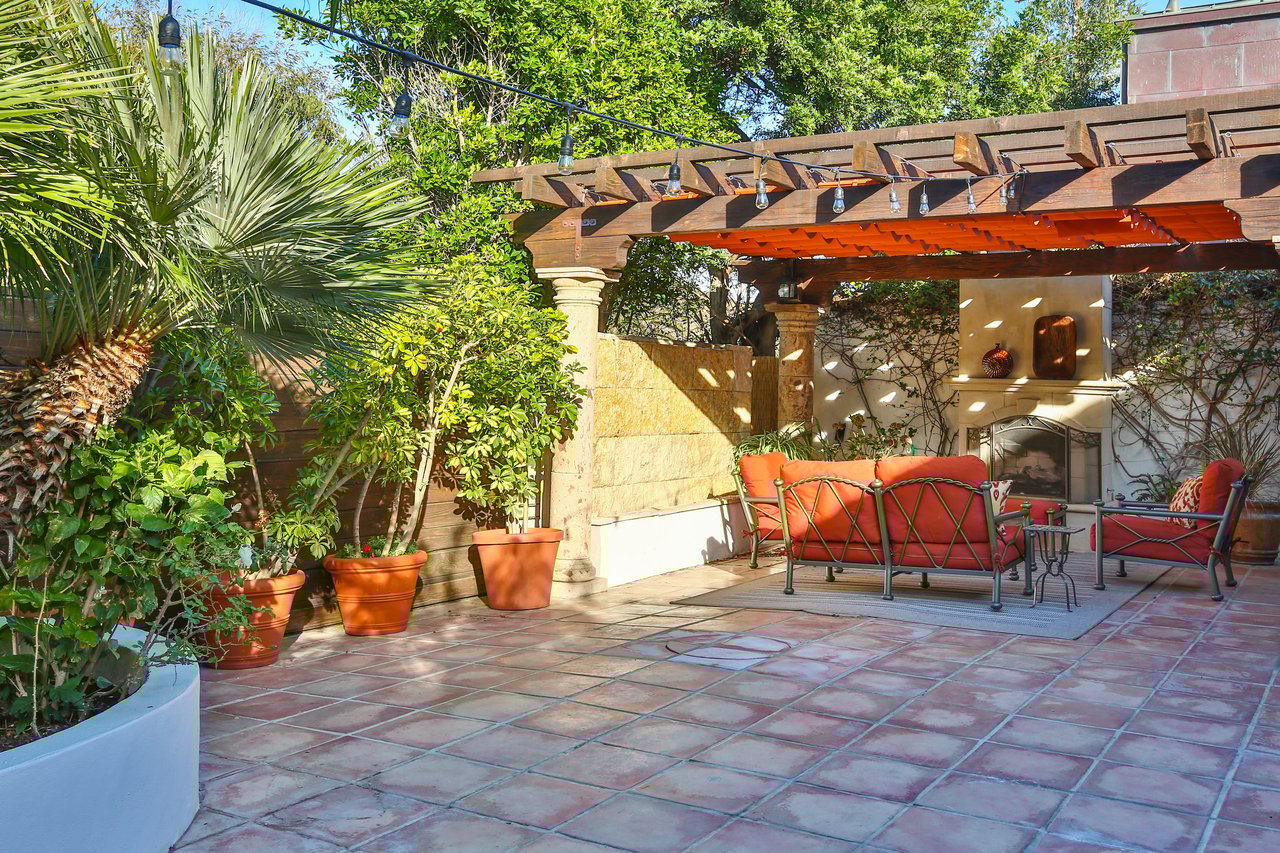 24408 Malibu Rd