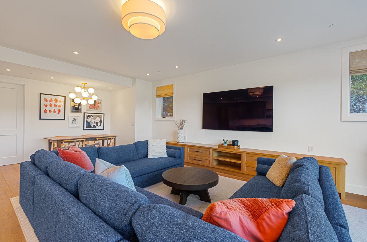 Stylish and Renovated Belvedere Beauty