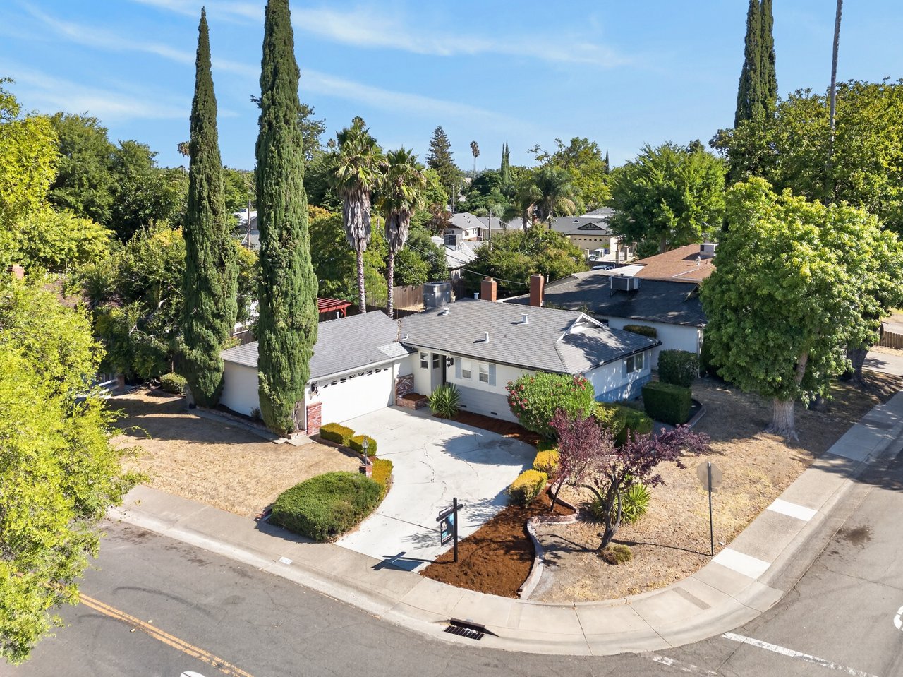 2121 50th Ave