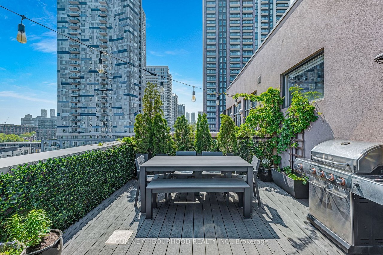Regent Park Penthouse 