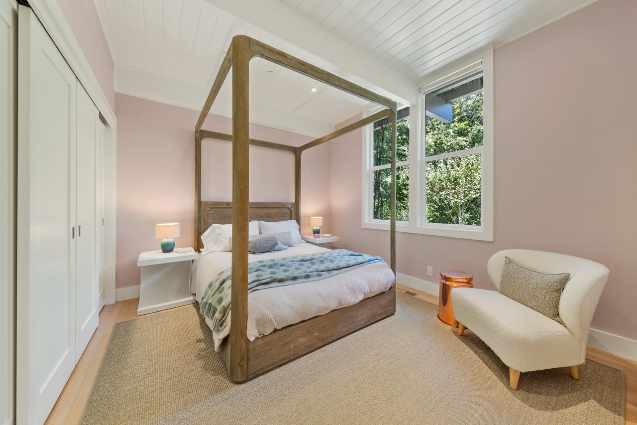 Private, Modern Compound in Premier Ross Location