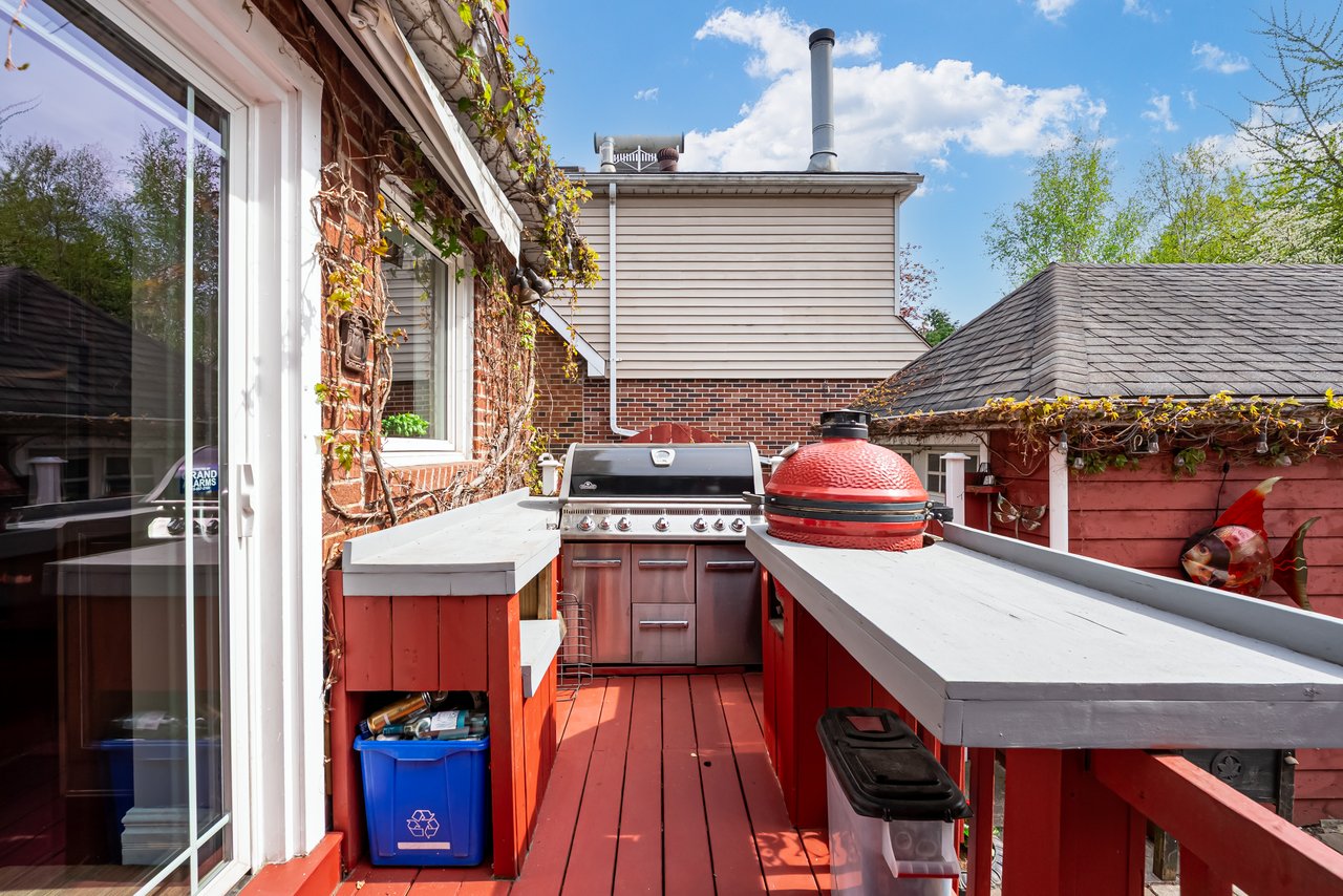 22 Worthington Cres - a Gem in Bloor West Village