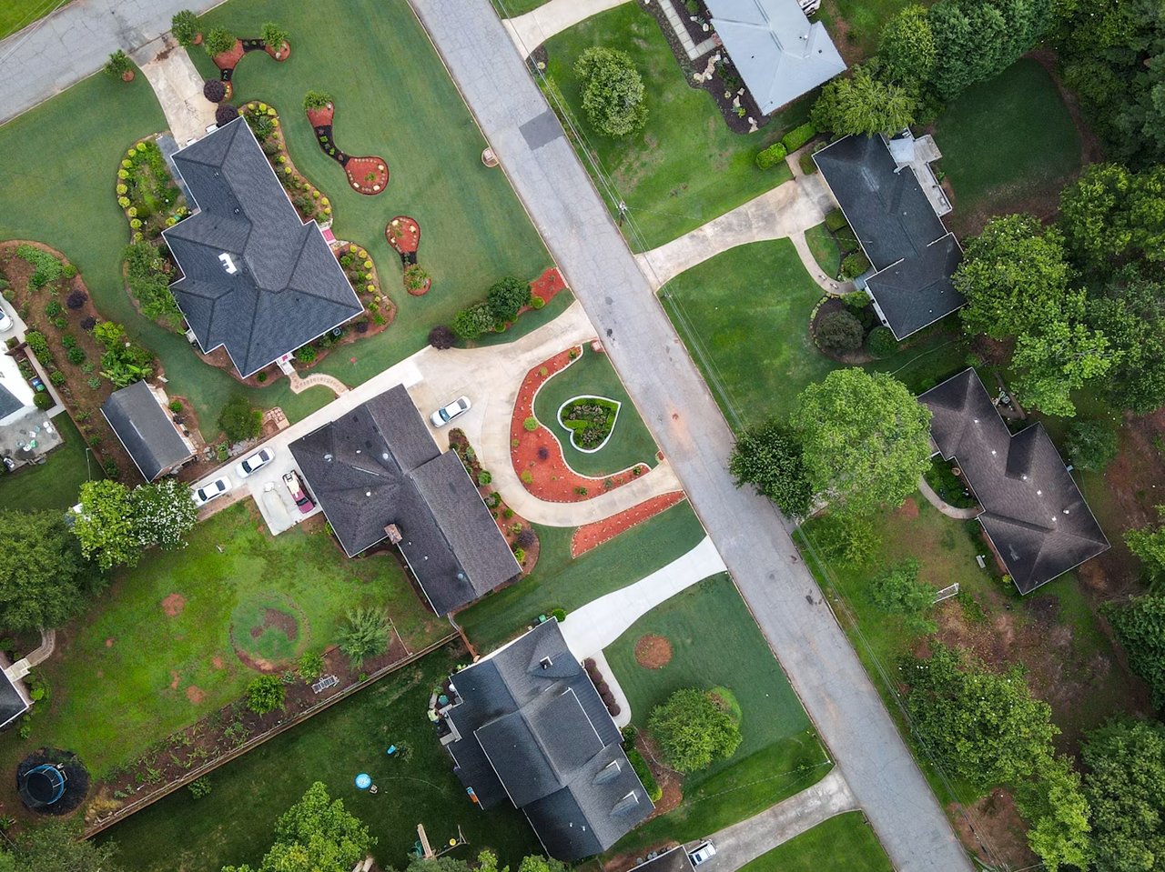 New Construction Homes in Alpharetta: What Buyers Need to Know Before They Sign