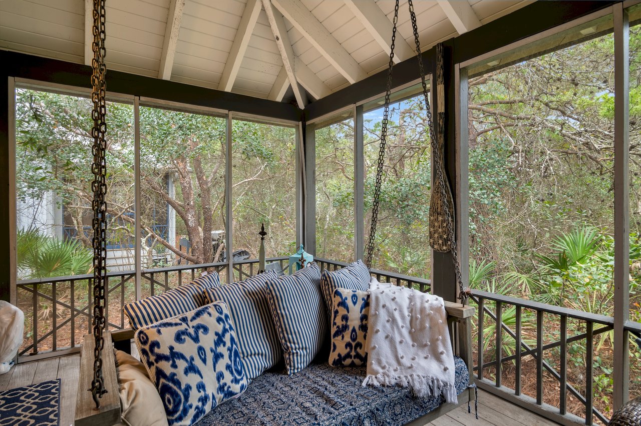 Magnolia Cottages 30A screened porch