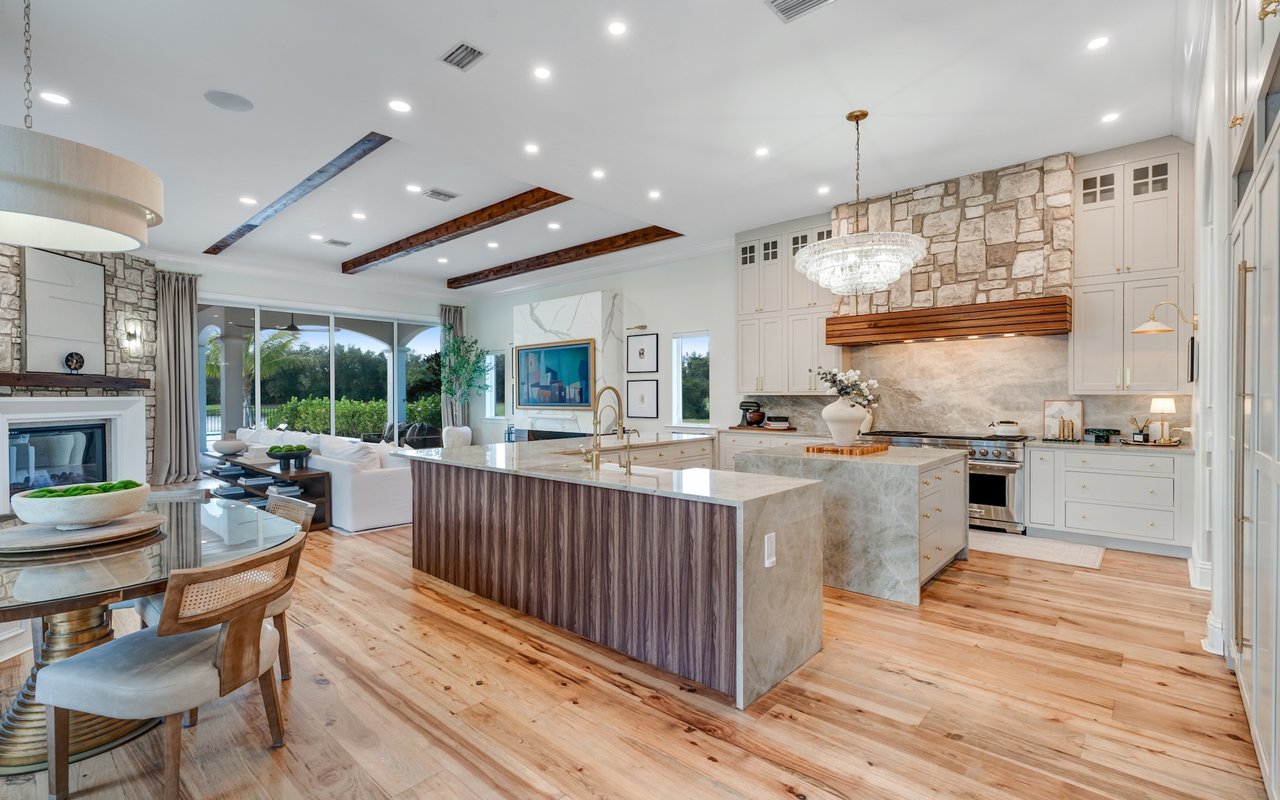 12450 Vittoria Way