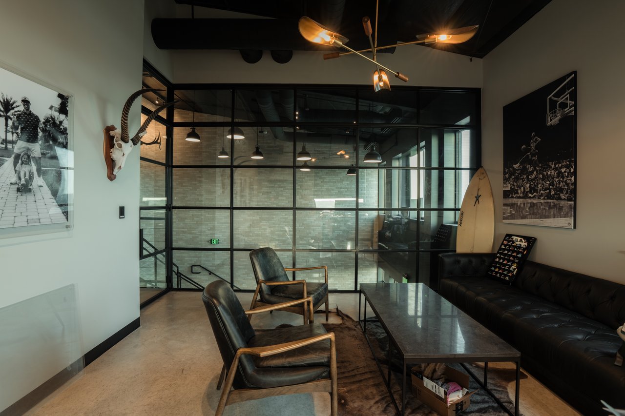 195 American Way - Commercial Warehouse For Lease