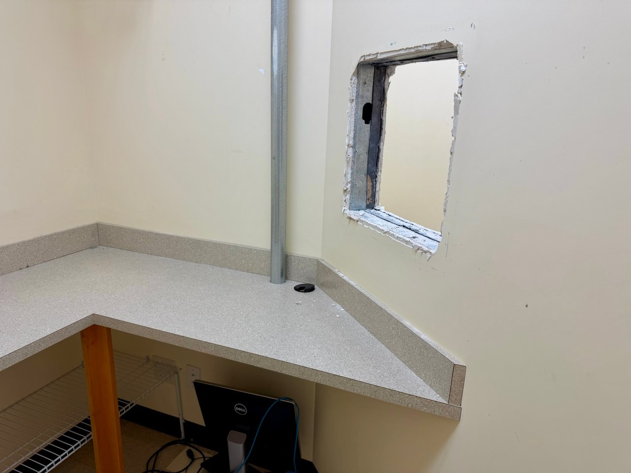 514 Mary Esther Cut Off NW