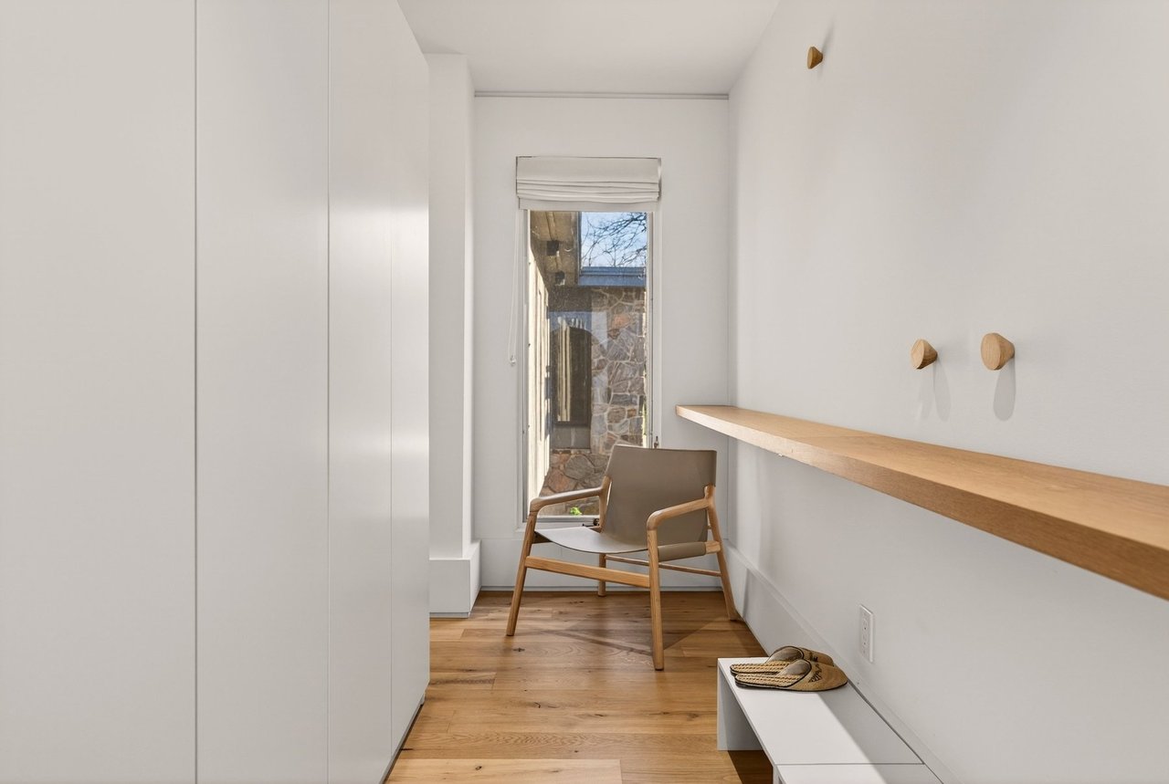 Inspiring MCM Residence