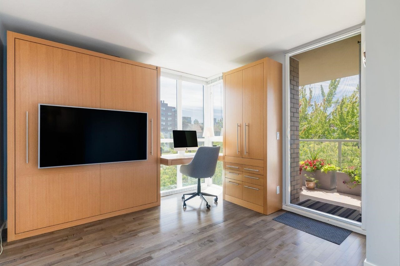 1633 W 10th Ave, #401