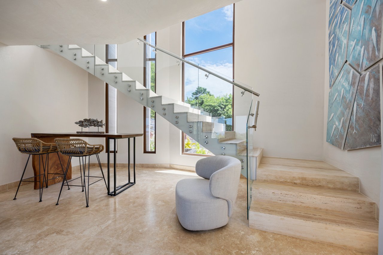 Contemporary Infinity Pool Villa, Flamingo, Guanacaste