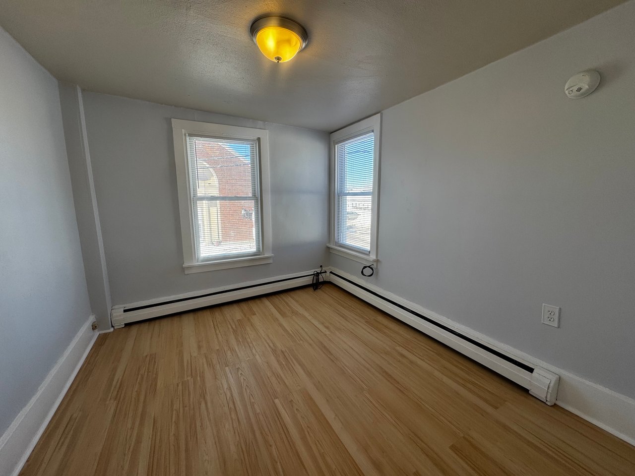 15 Pleasant St #5 Rockland