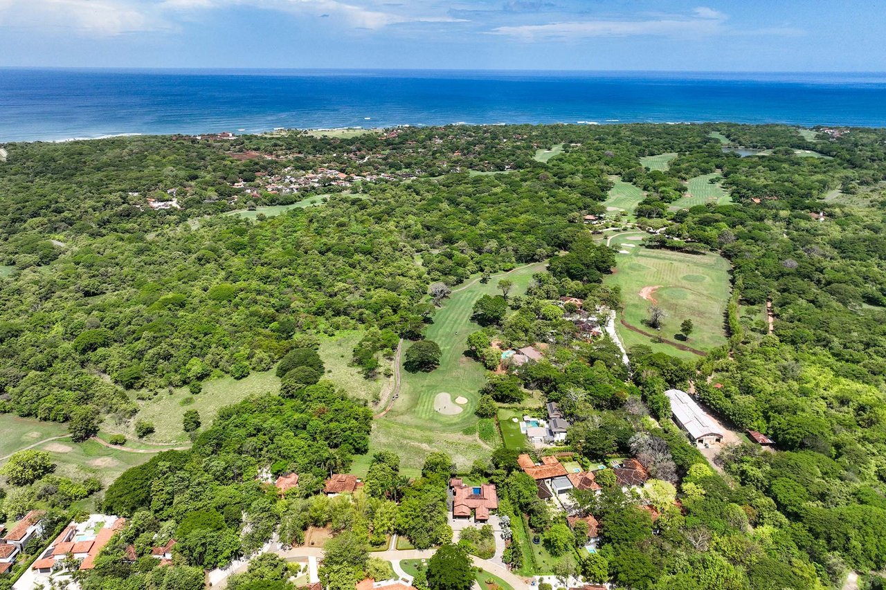 Rare Golf Front Estate Parcel | No HOA | 5,000m² in Hacienda Pinilla
