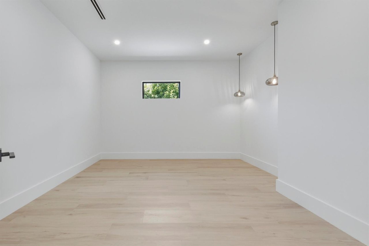 5770 Dixie Belle Road