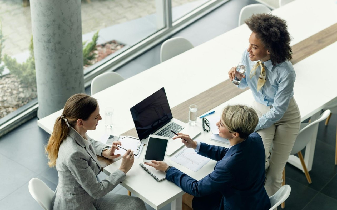 Decoding the Relationship Between Home Age and Market Value