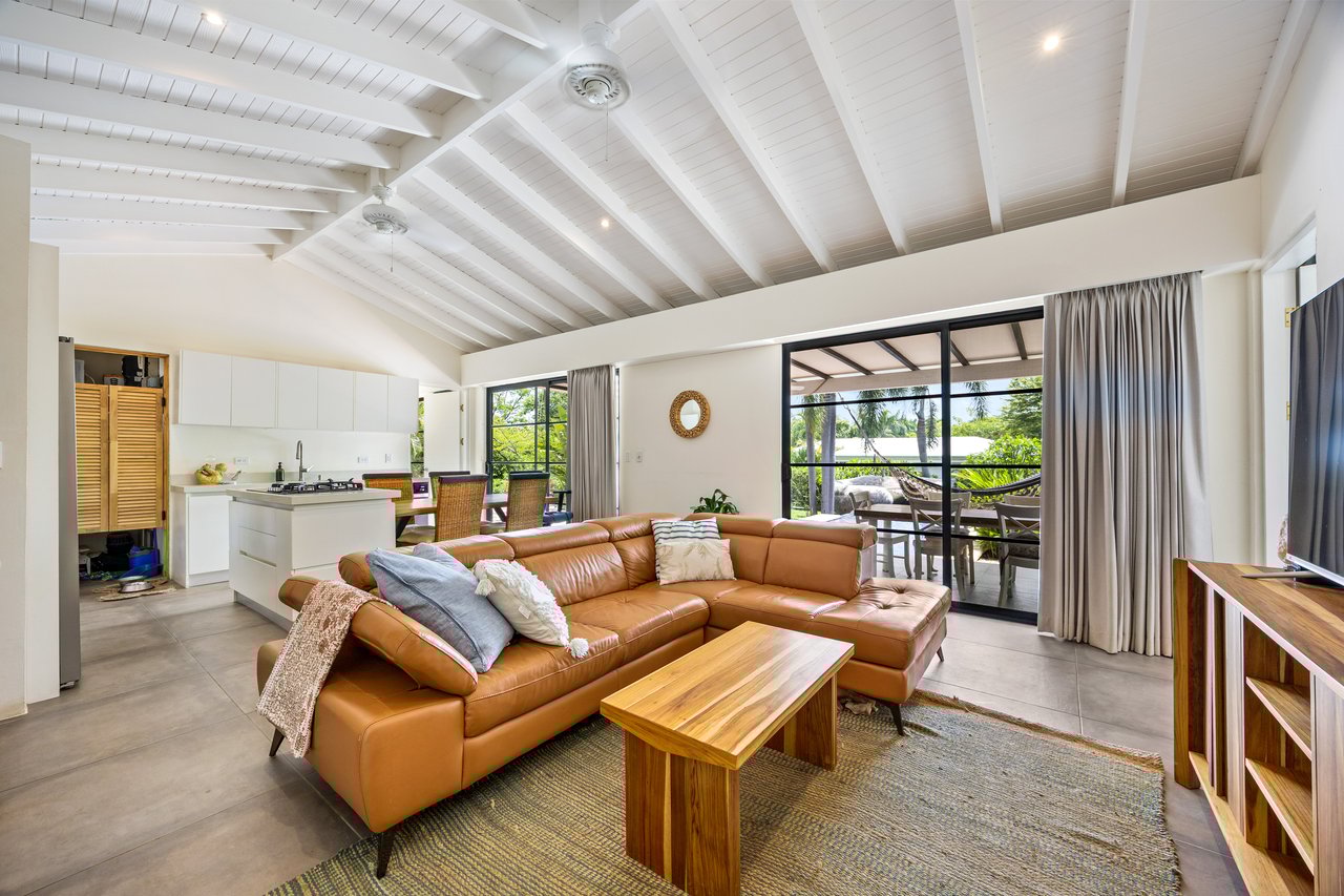 Les Voiles Blanches | Turnkey Boutique Luxury Lodge Near Tamarindo, Costa Rica