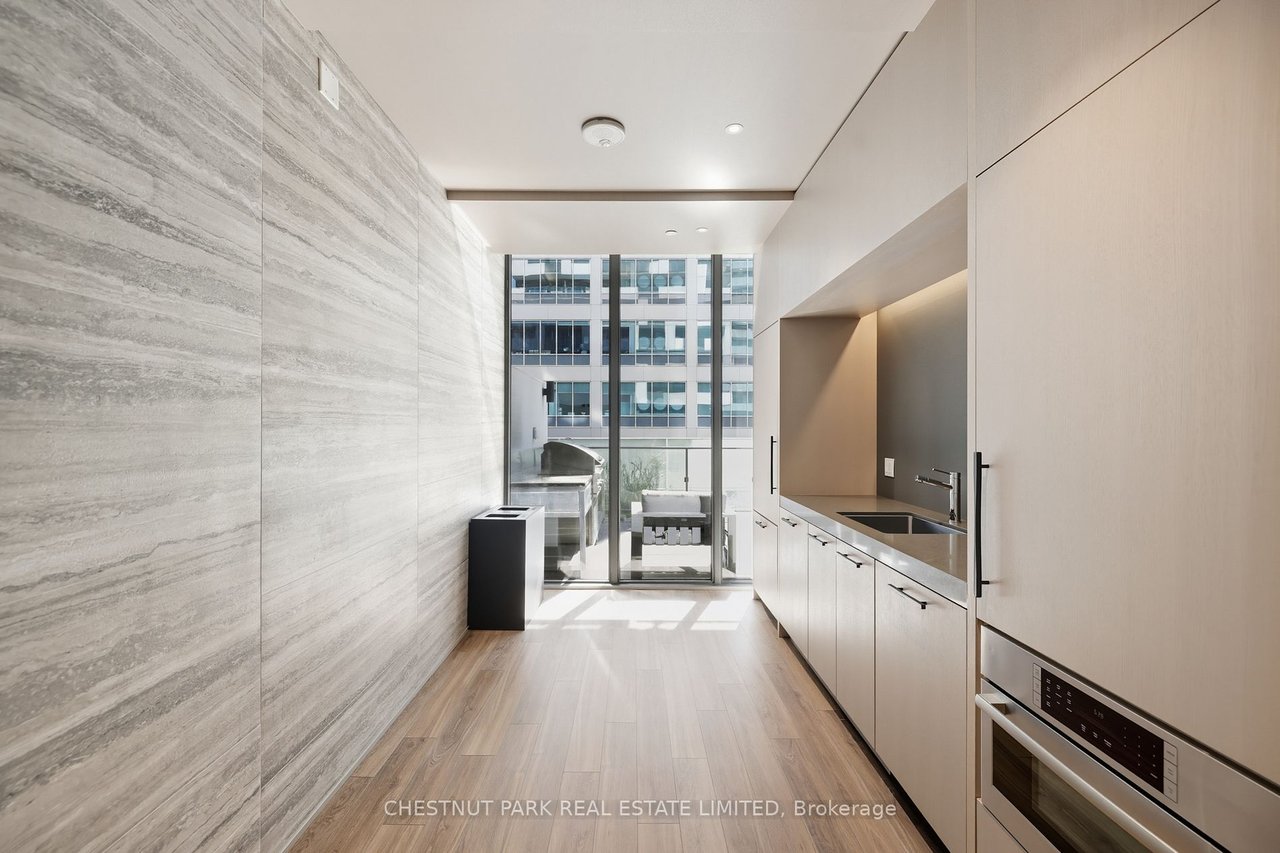 PRESTIGEOUS PENTHOUSE AT 20 LOMBARD