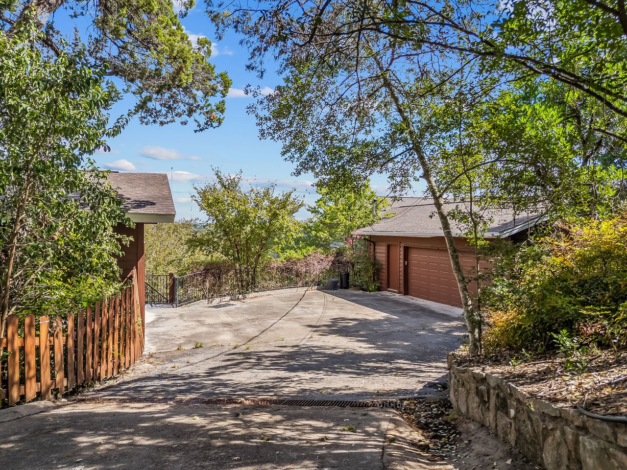 1302 Circle Ridge Drive