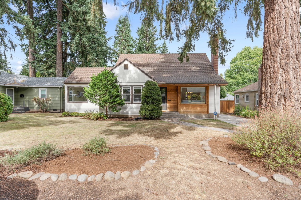 Just Listed | Opportunity Knocks in Maywood Park