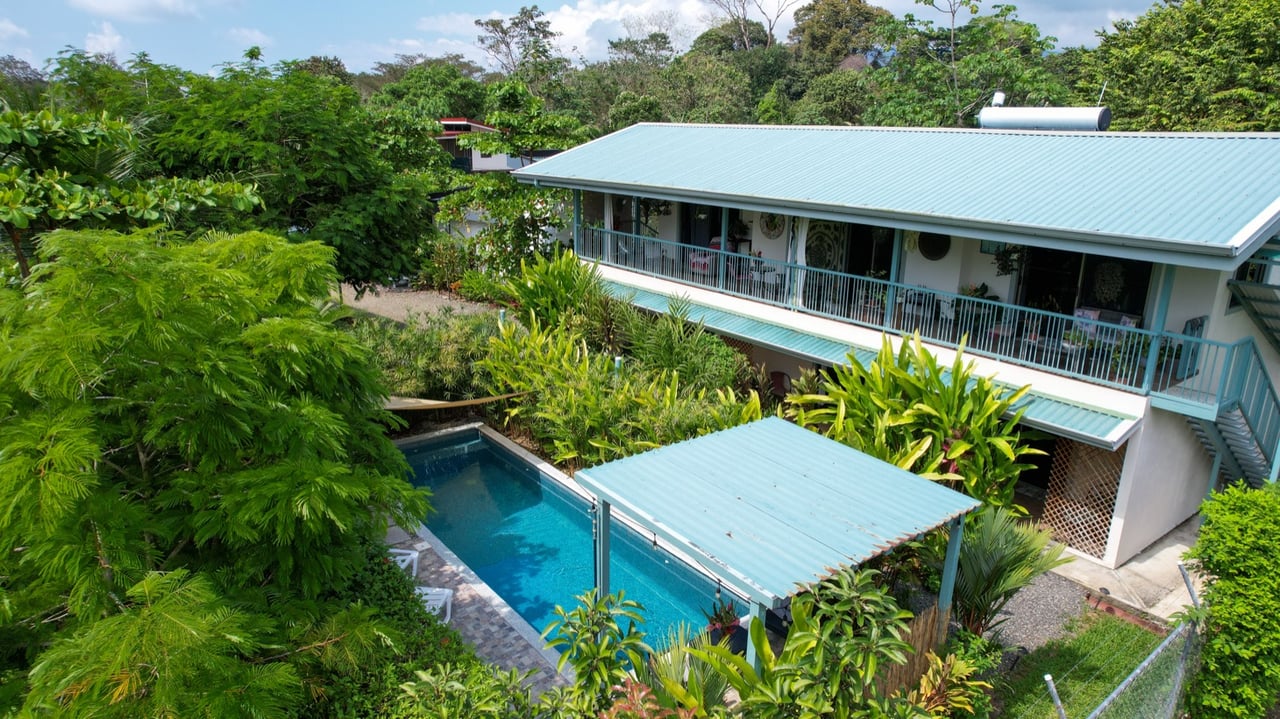Investment Opportunity! Eco-Friendly Rental Property Near Playa Chaman and Playa Colonia
