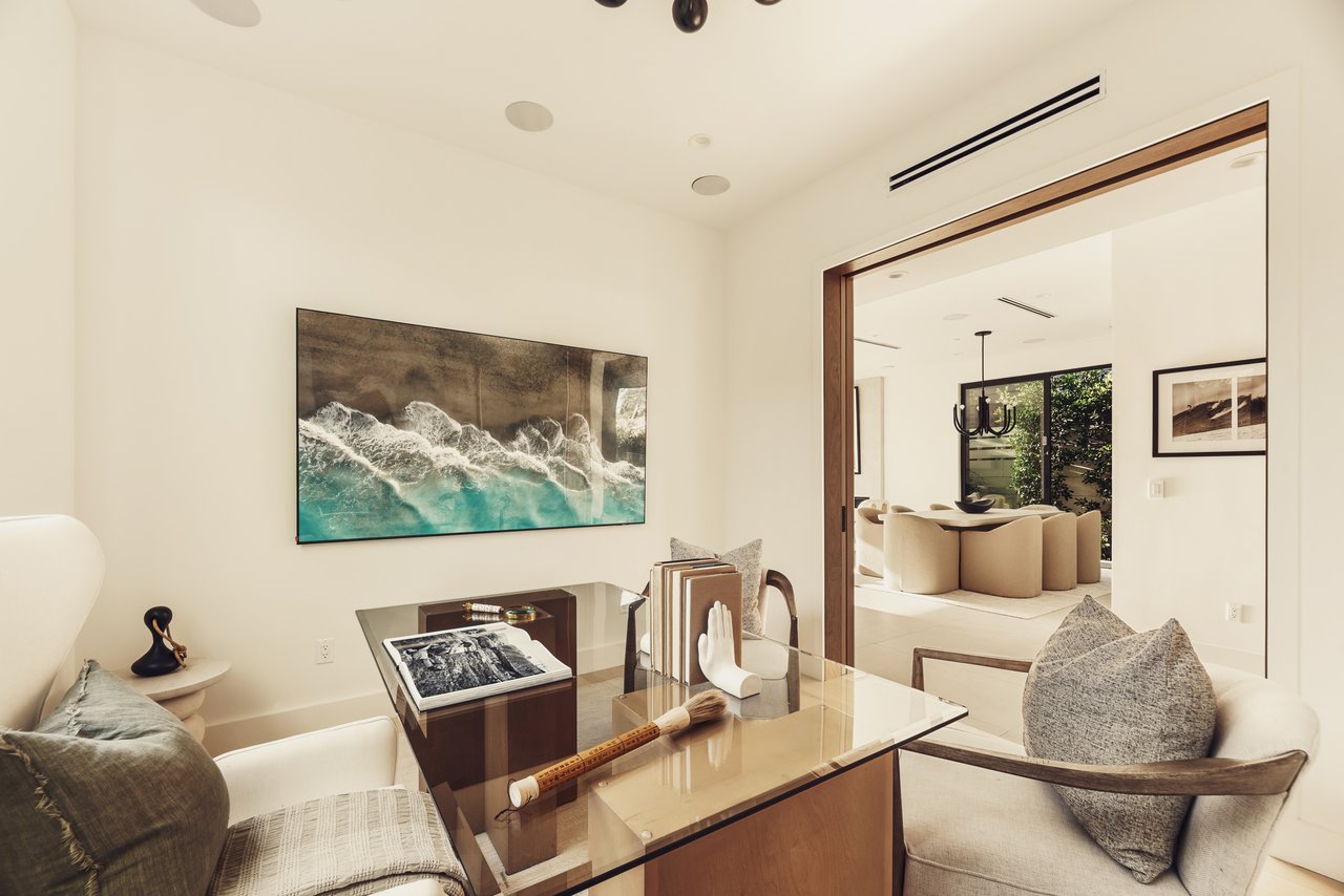 2115 Walnut Ave, Venice