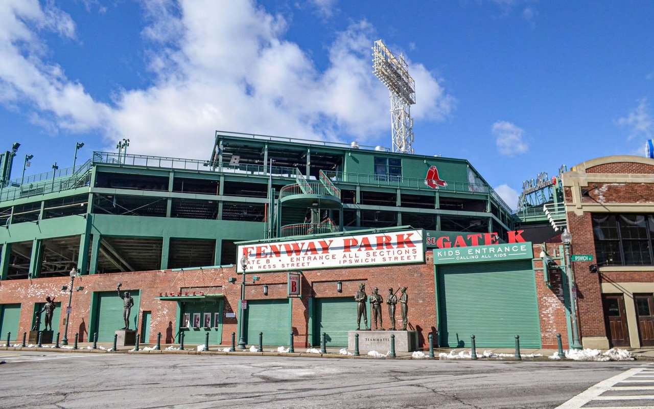 FENWAY / KENMORE NEIGHBORHOOD GUIDE