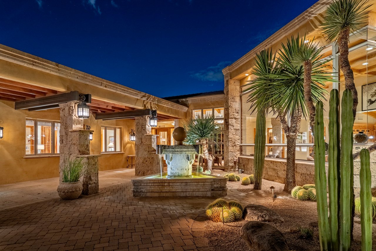 2143 E Desert Garden Drive