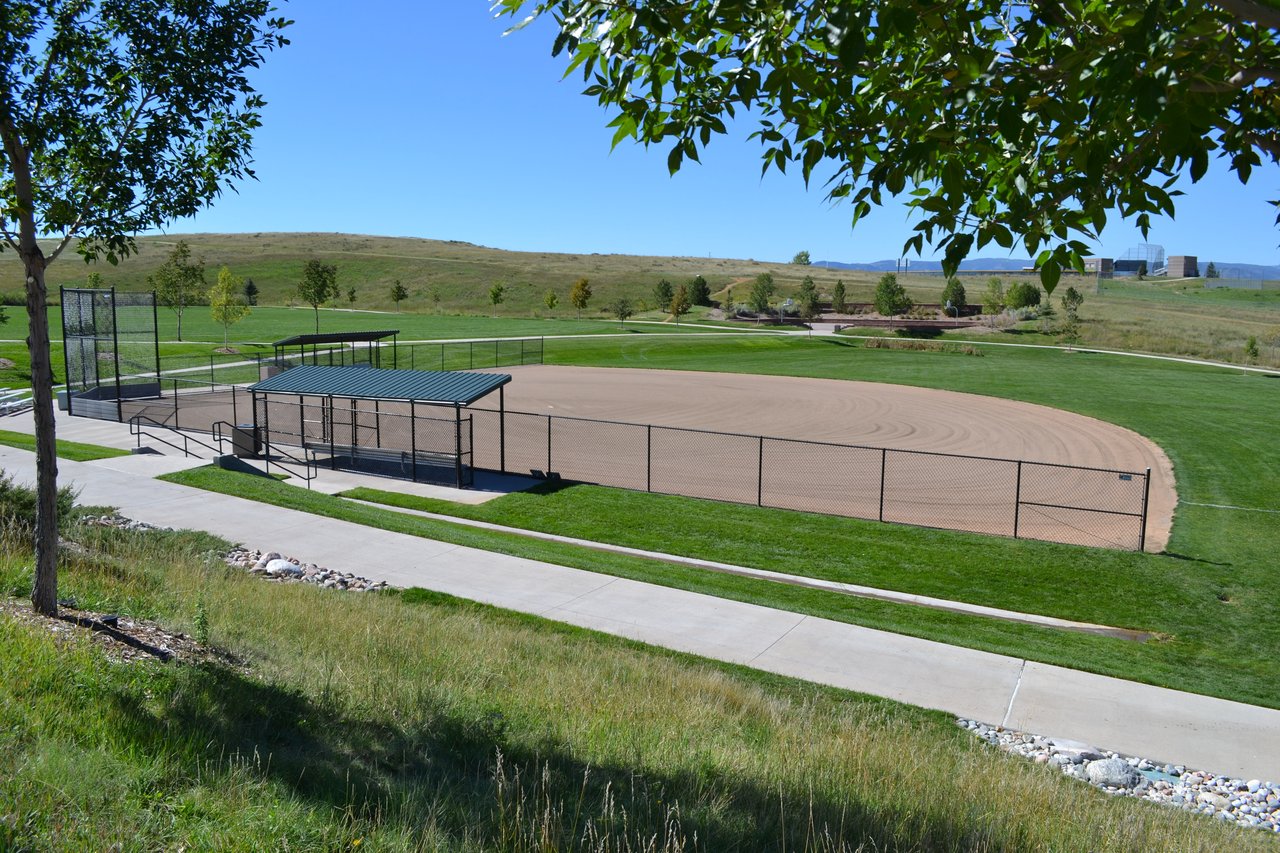 Red-tail Park